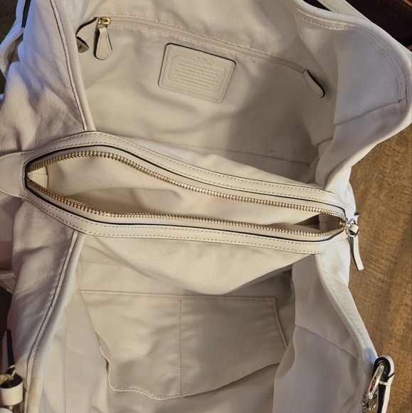 Coach Handbag & Wallet - Picture 11 of 16